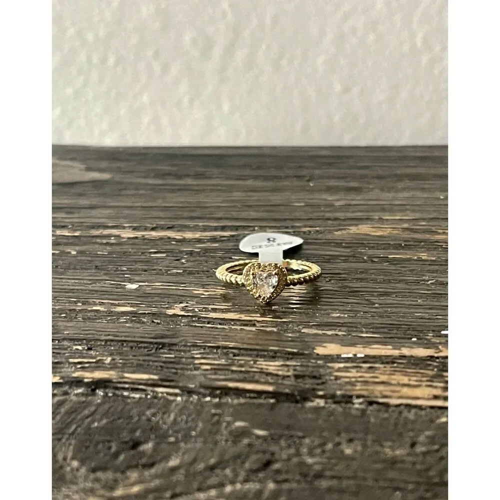 Lovely Beautiful White CZ Heart Ring High Quality Laminated Gold (Gold Plated)